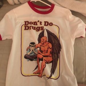 threadless hot topic tshirt “don’t do drugs”